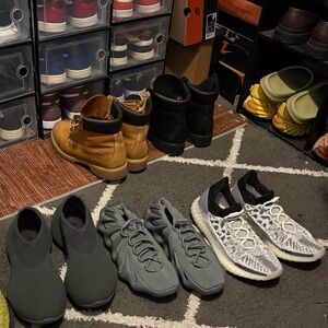 YEEZY LOT